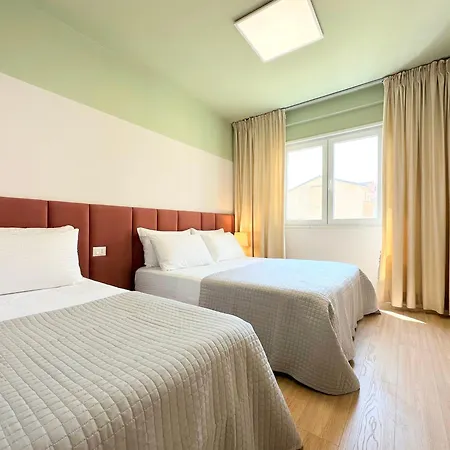 By The Sea - Hbs * Golem (Tirana)